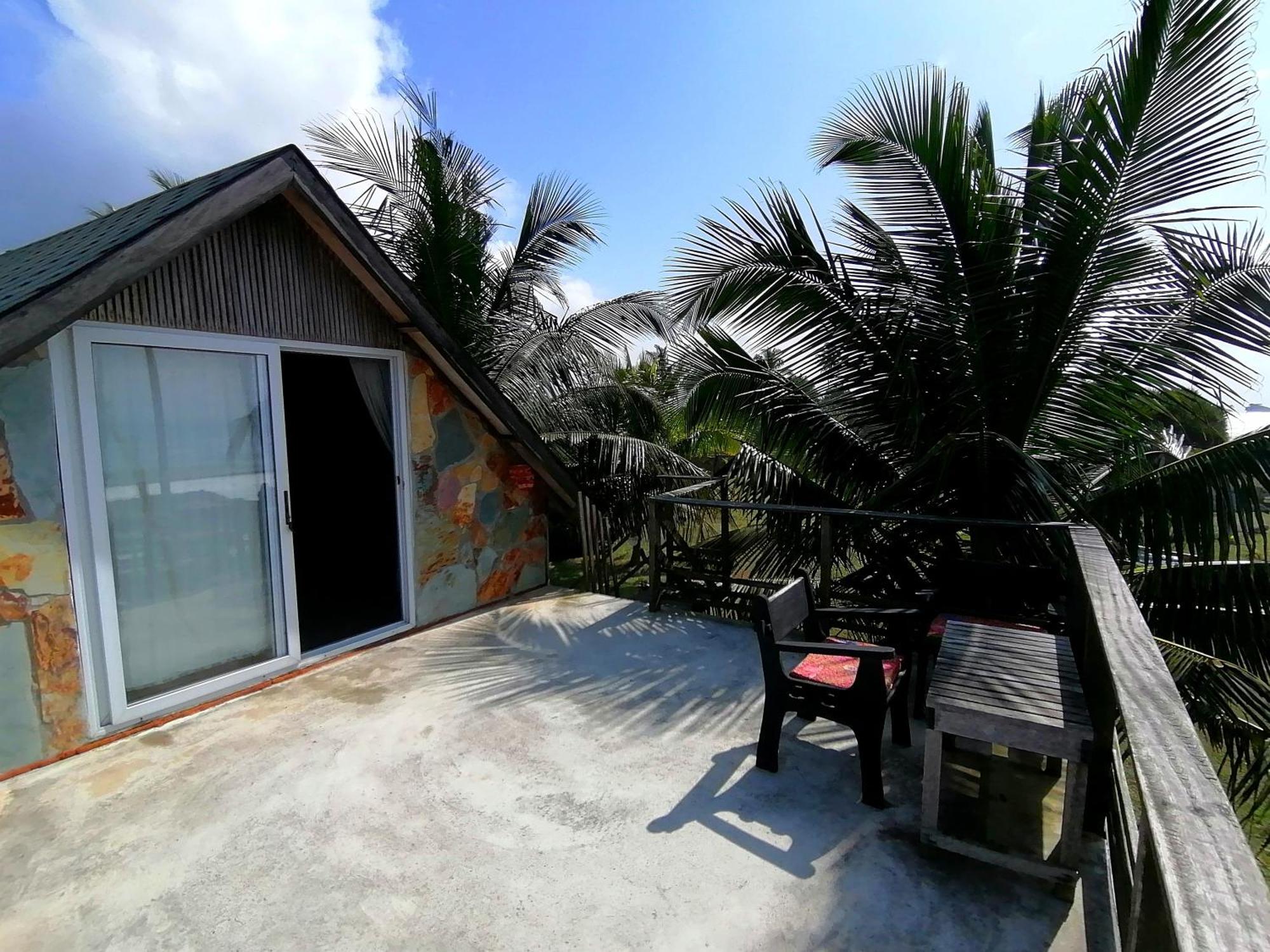Afro Beach Eco Resort Butre Quarto foto
